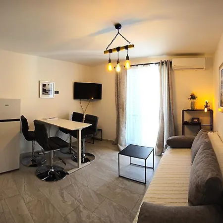 Dolcevita Apartament *