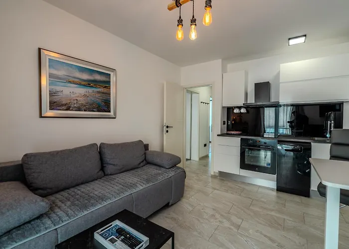 公寓 Dolcevita 扎达尔